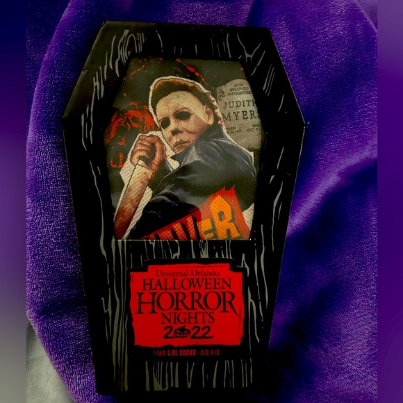universal studios horror nights, Michael Myers new socks from 2022 unisex large - Picture 1 of 4